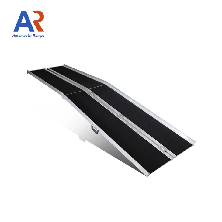 Rampe pour fauteuil roulant pour SUV
